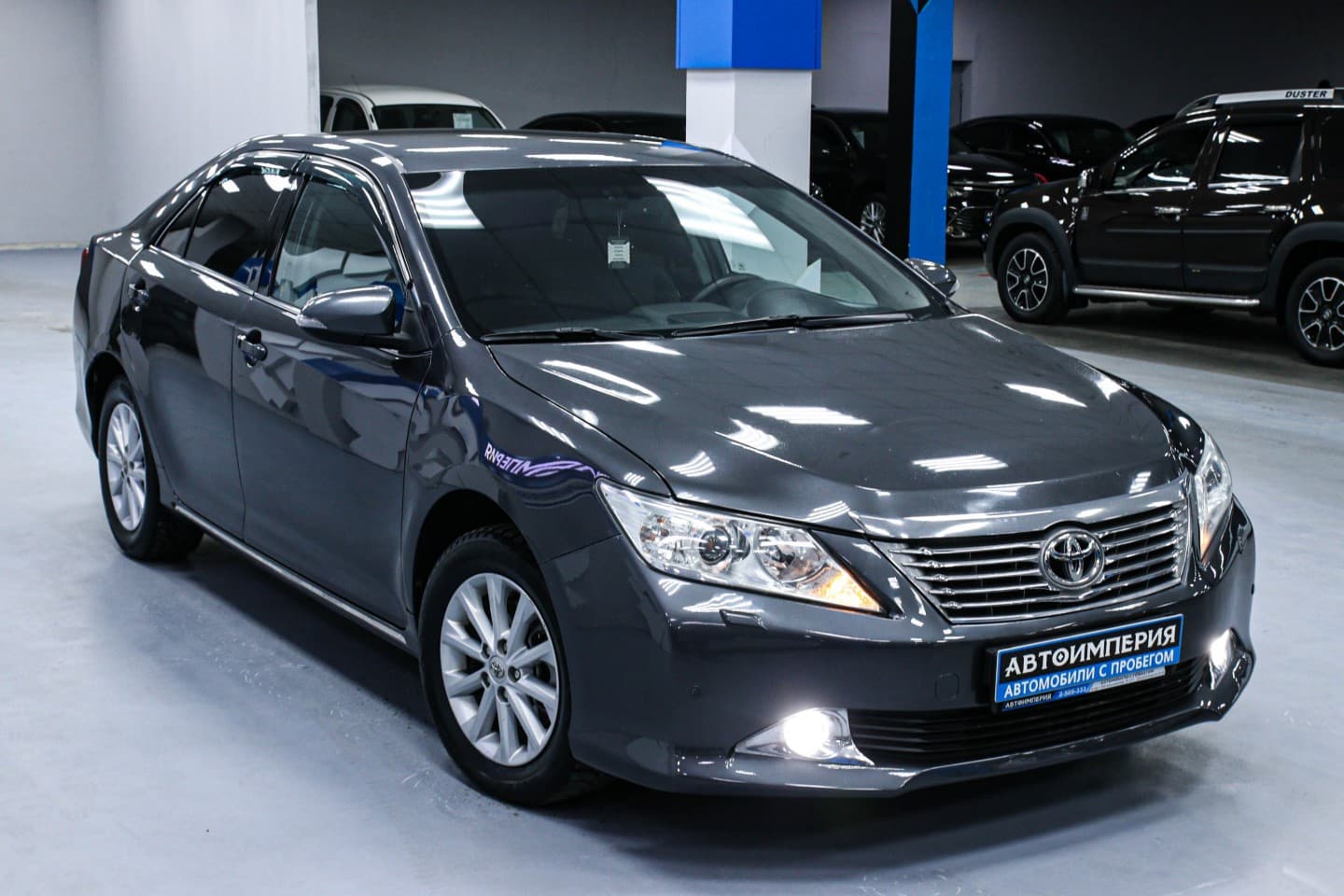 Toyota Camry 4