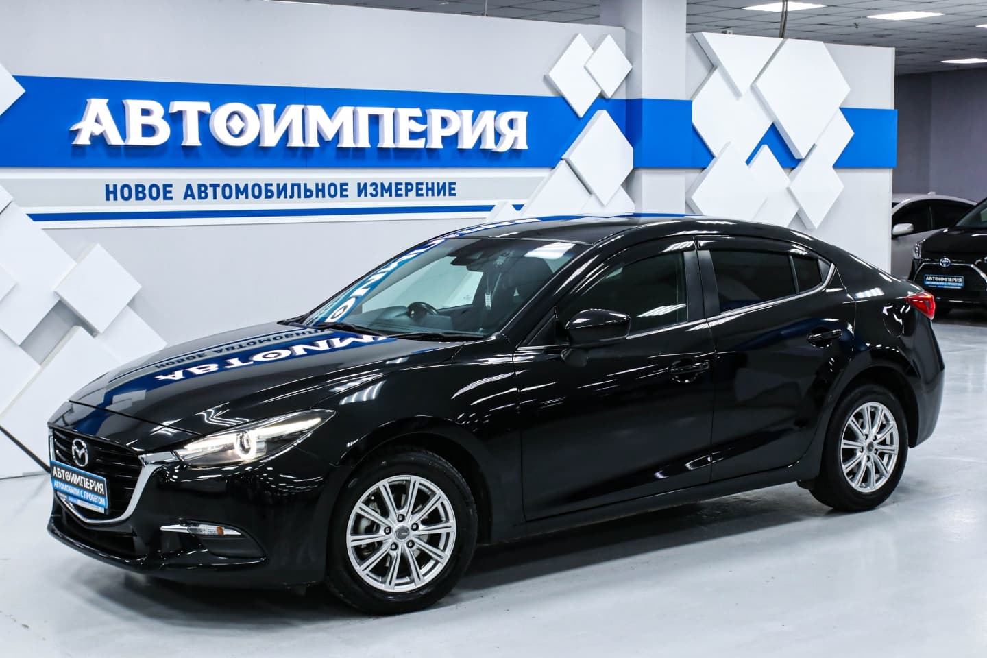 Mazda Axela 1