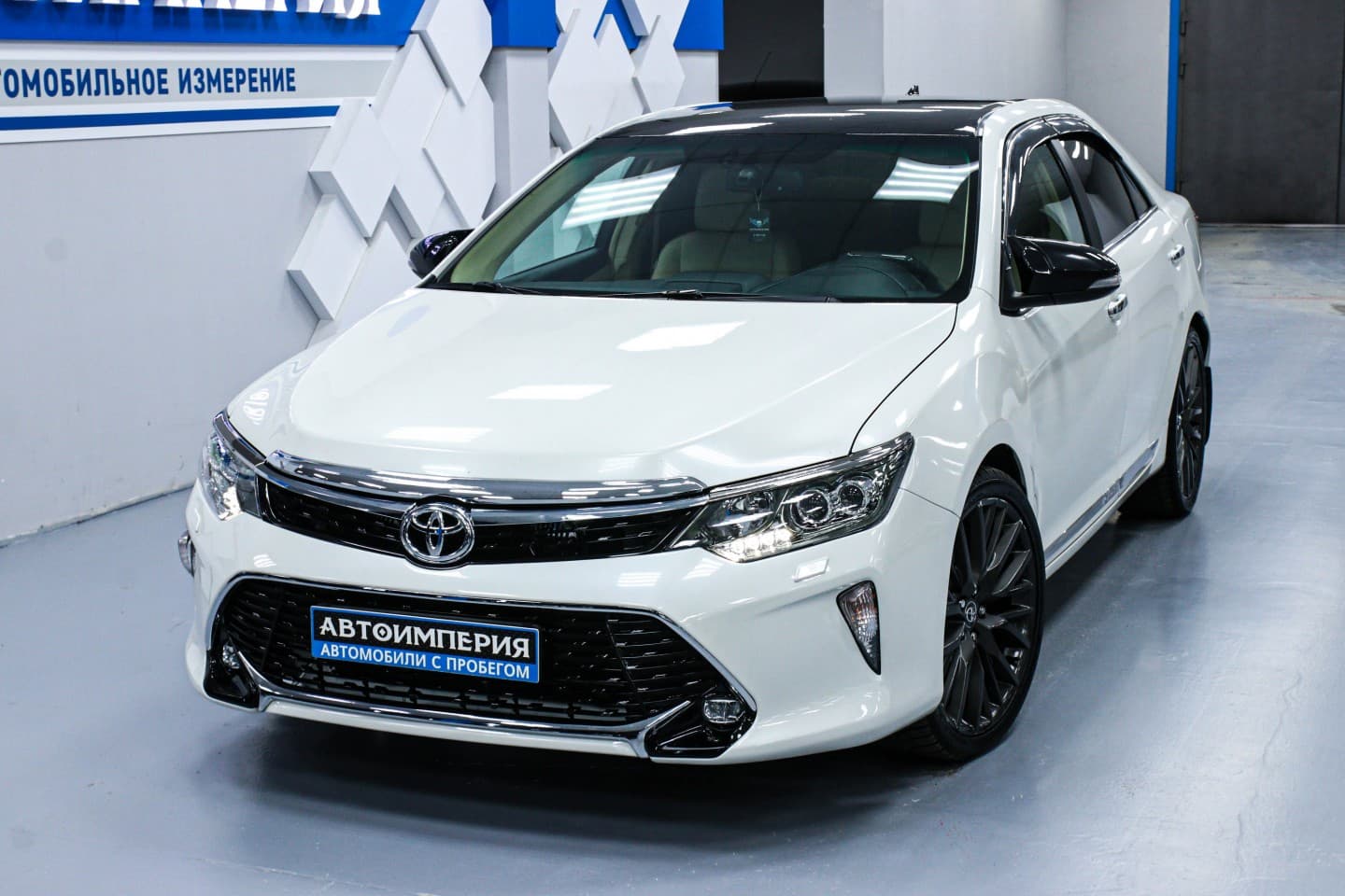 Toyota Camry 2