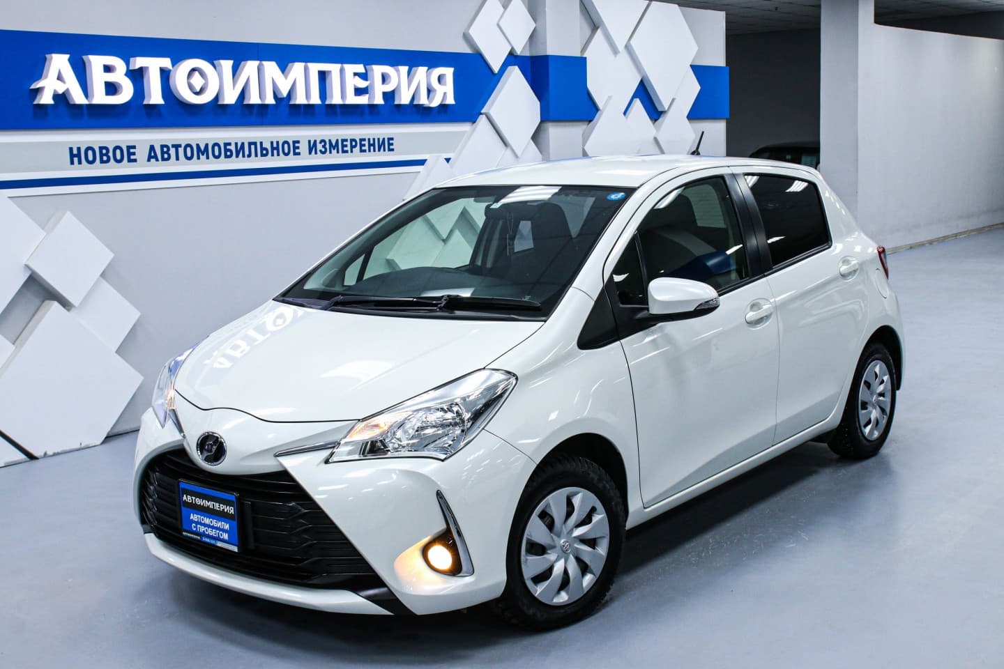 Toyota Vitz 1