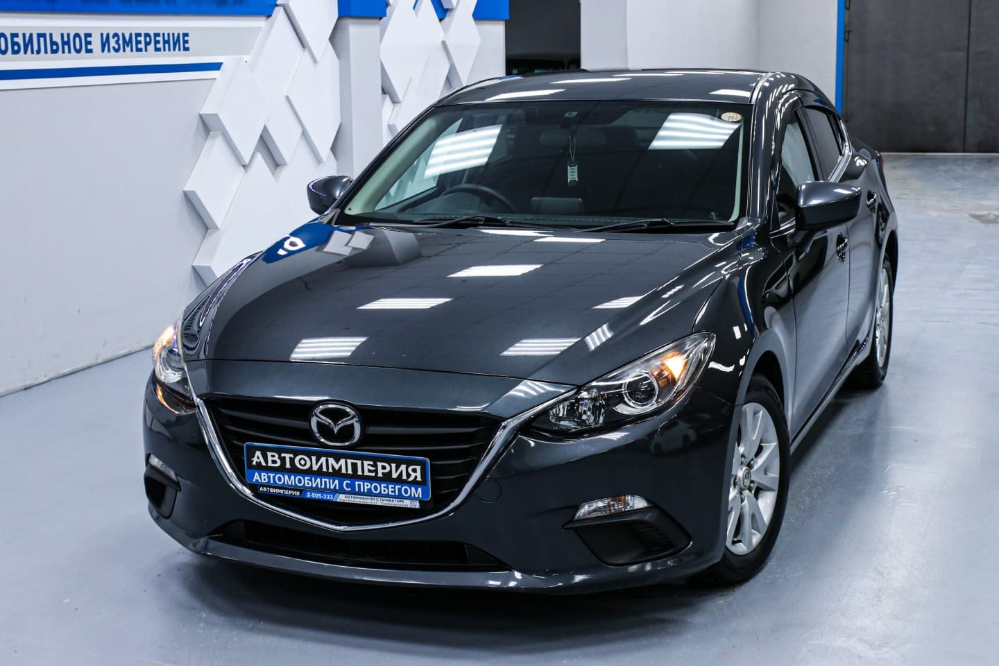 Mazda Axela 4