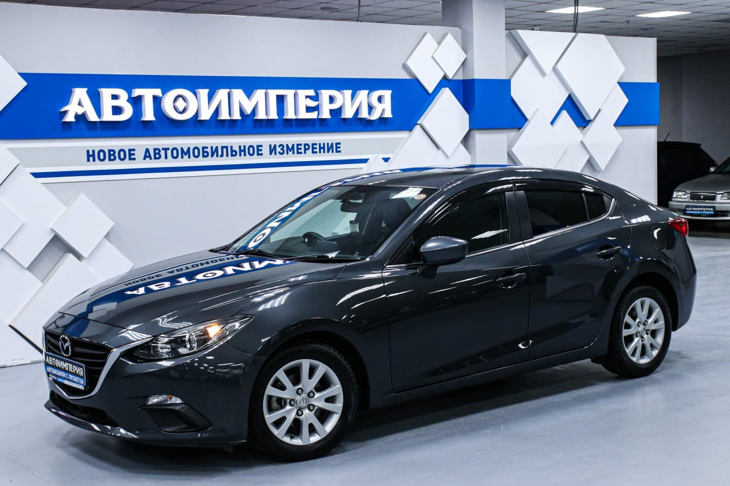 Mazda Axela 1