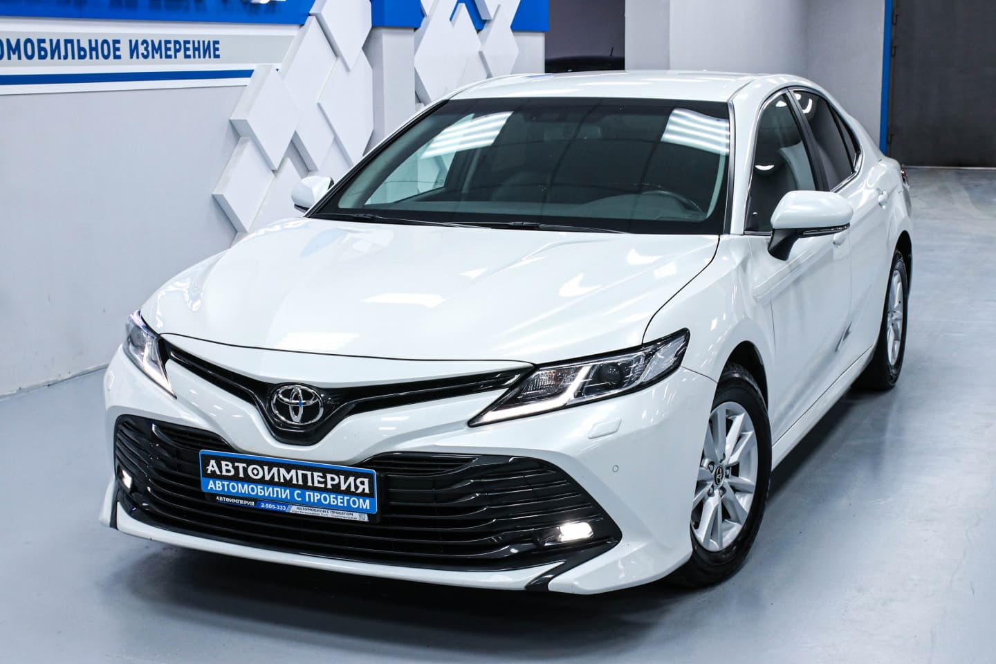 Toyota Camry 4