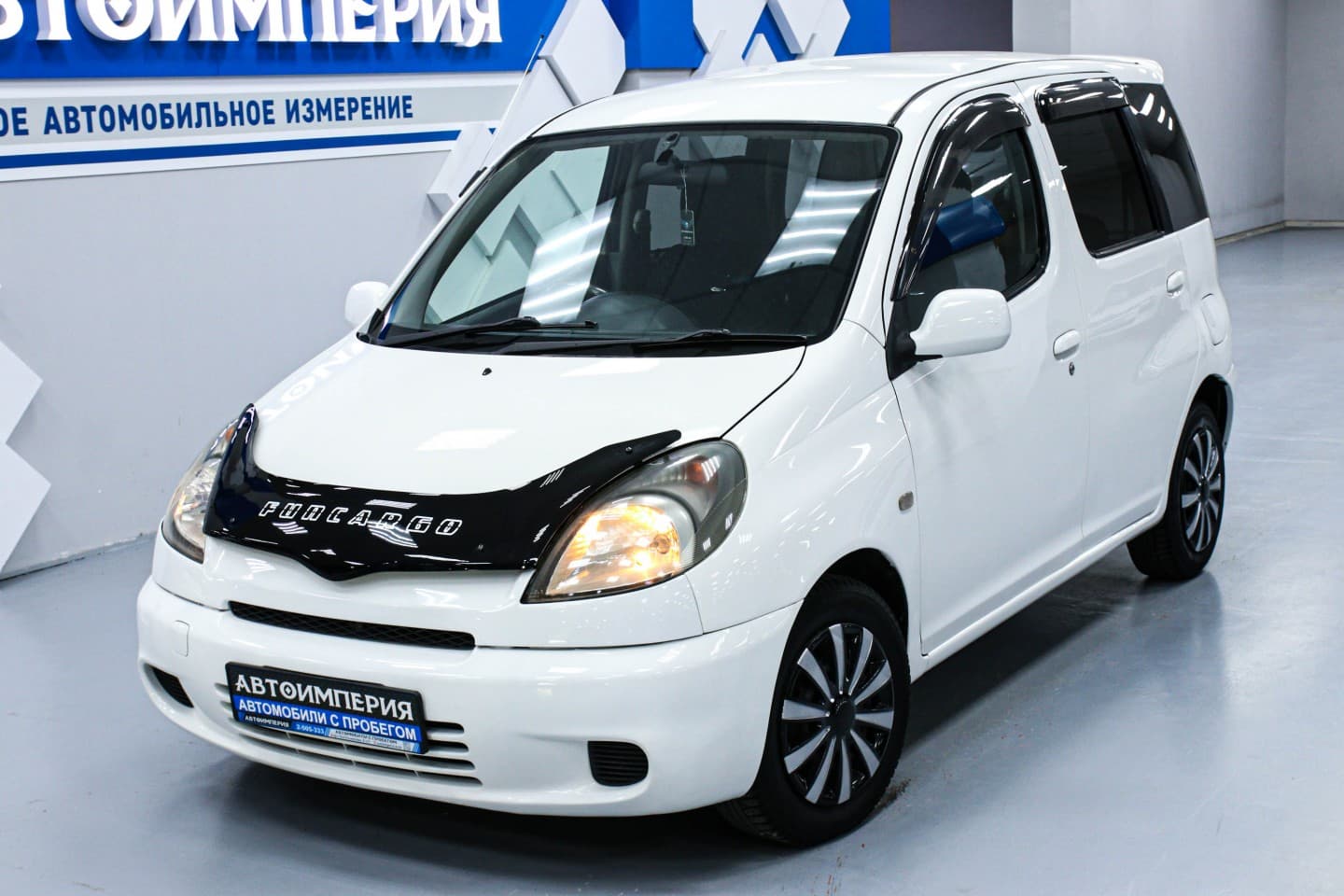 Toyota FunCargo 1