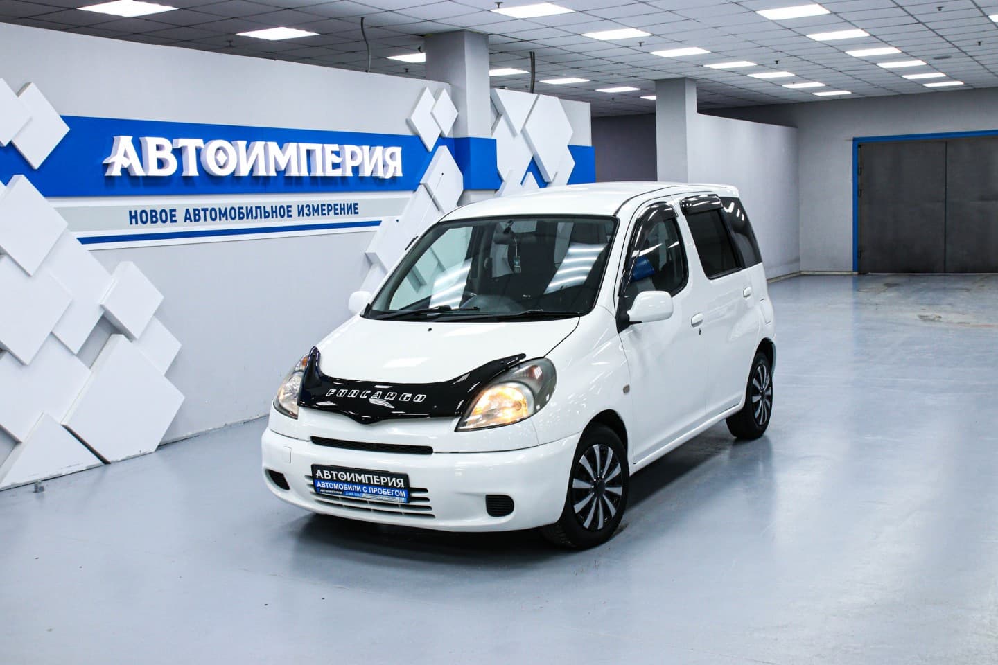 Toyota FunCargo 0