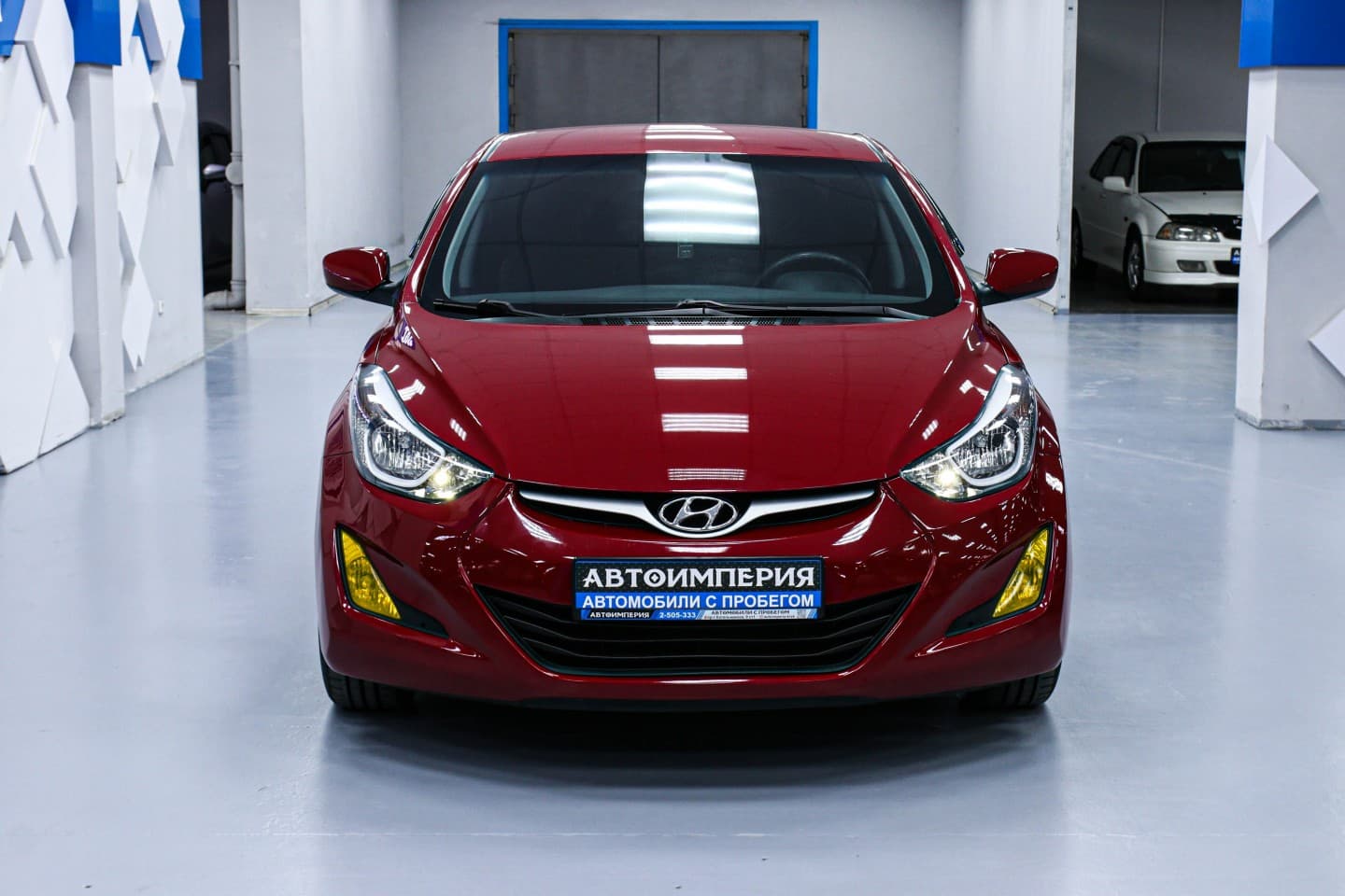 Hyundai Elantra 4