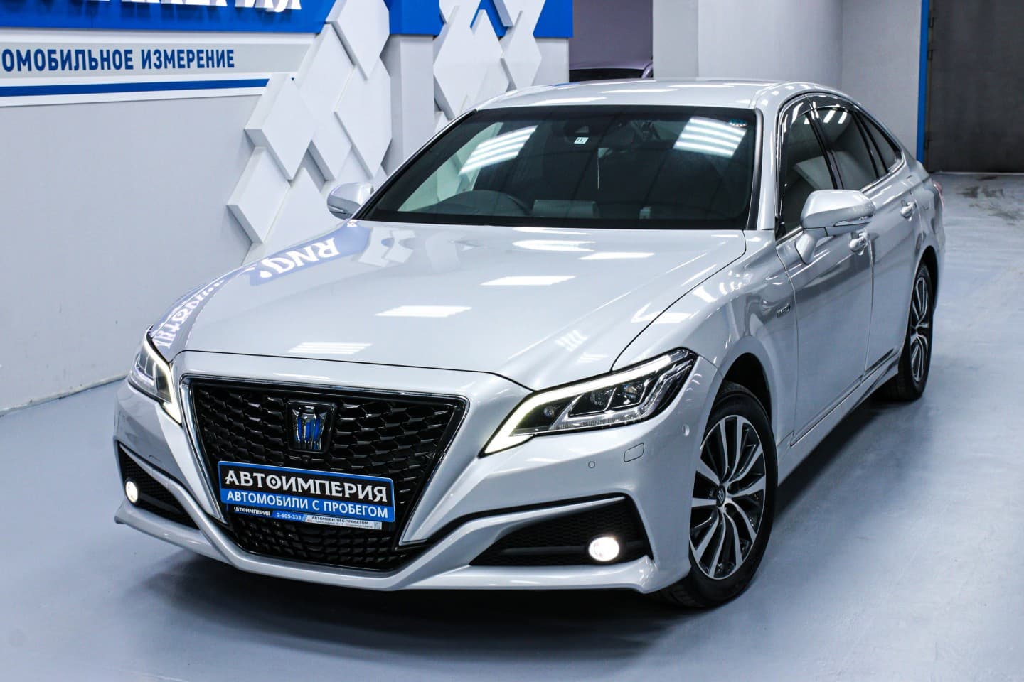 Toyota Crown 4