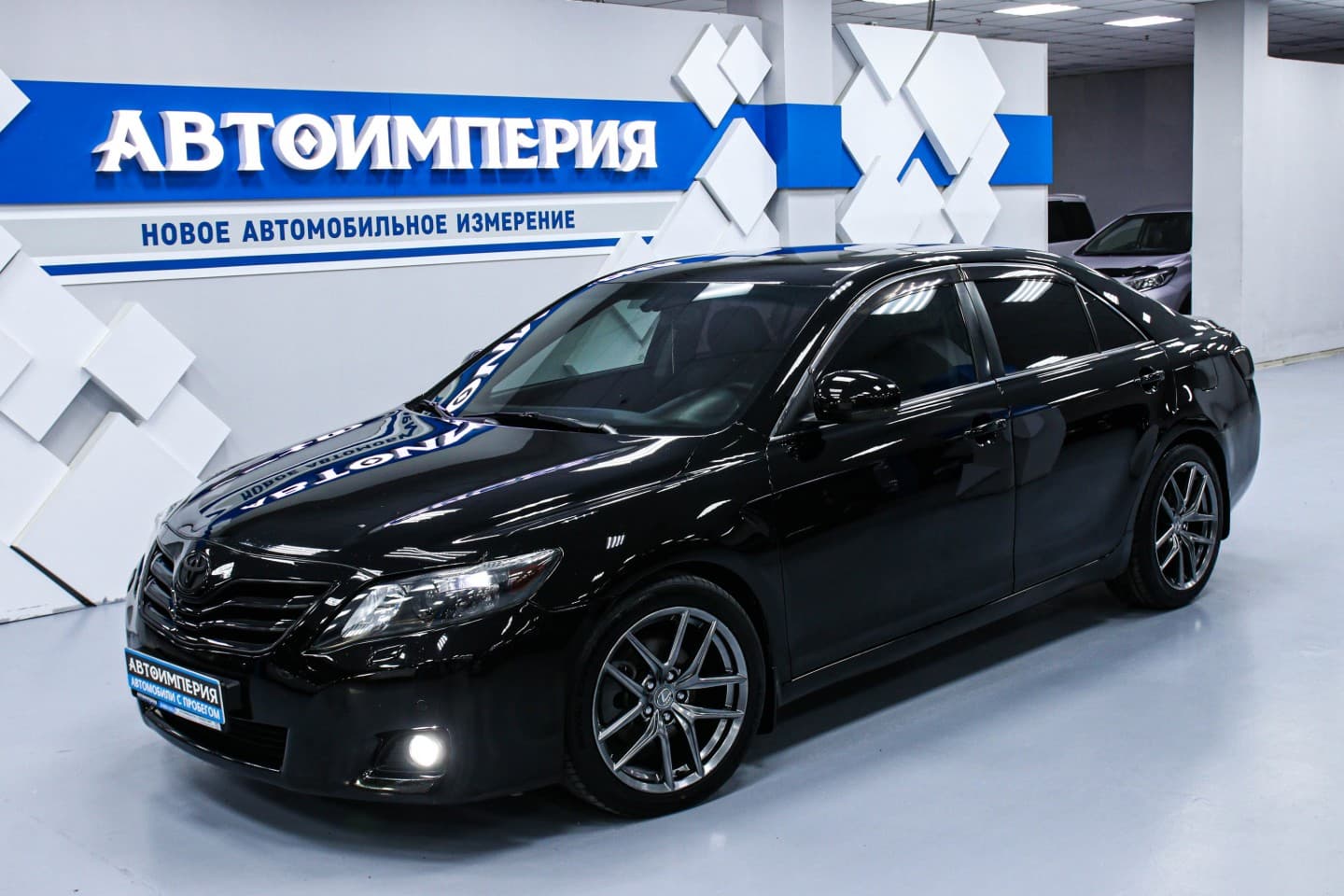 Toyota Camry 2