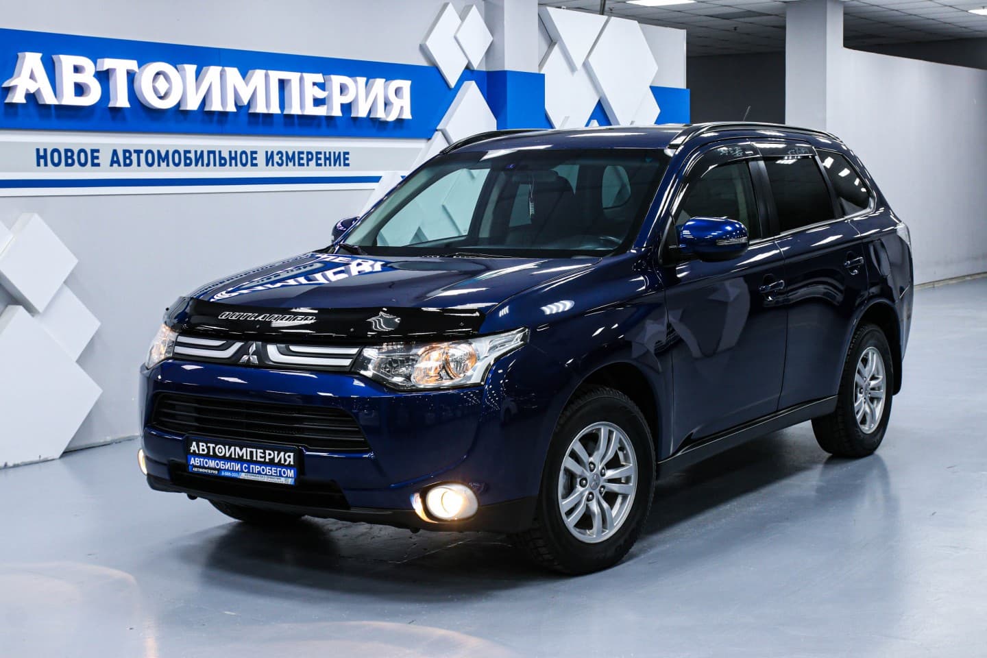 Mitsubishi Outlander 4