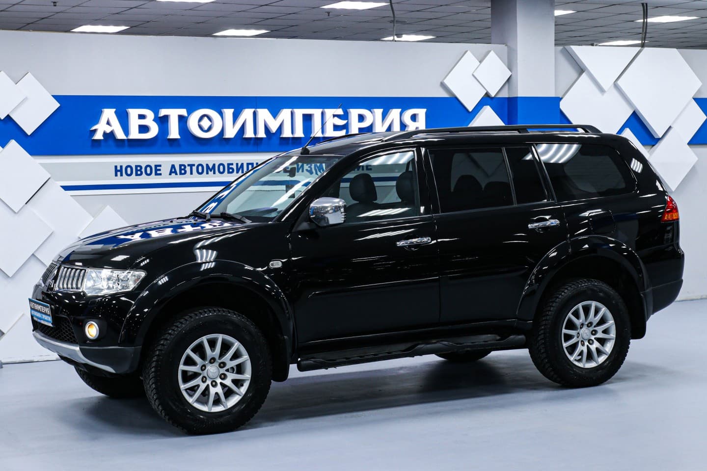 Mitsubishi Pajero Sport 0