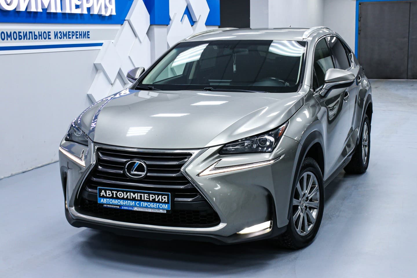 Lexus NX200 4