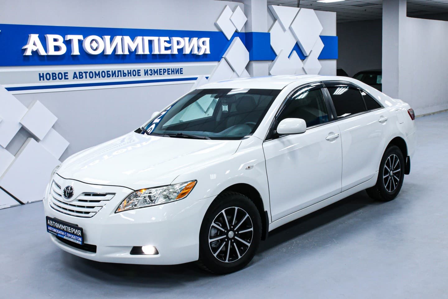 Toyota Camry 1