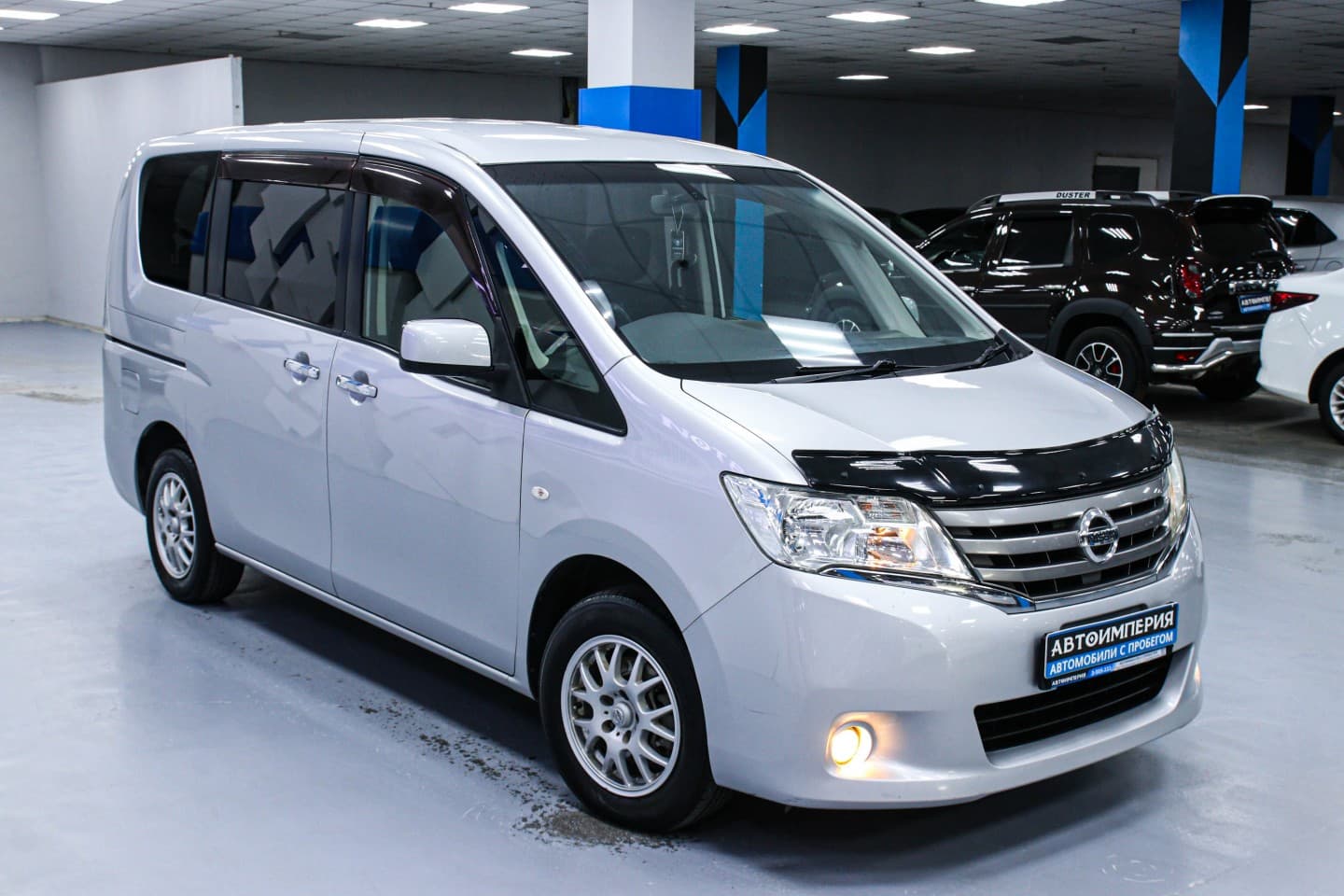 Nissan Serena 4