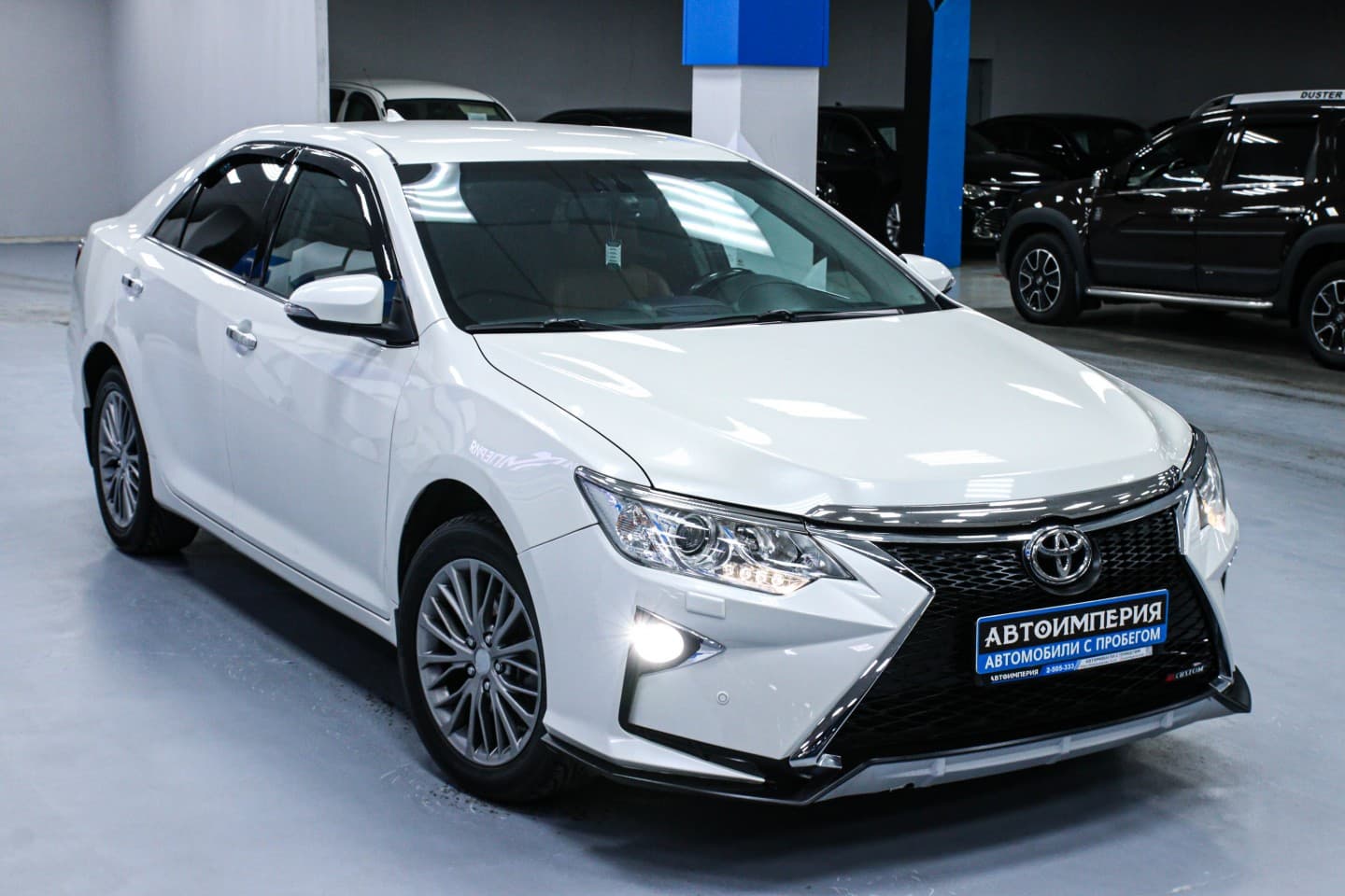 Toyota Camry 4
