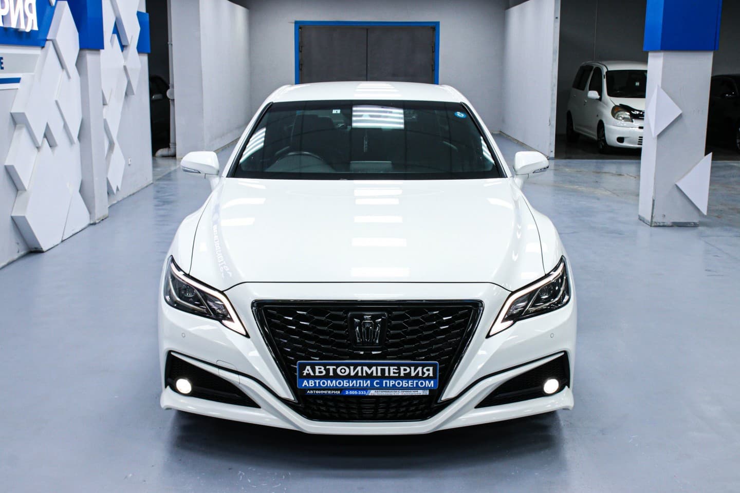 Toyota Crown 4