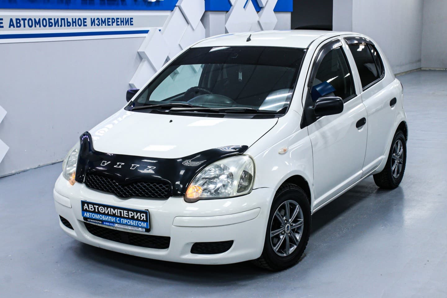 Toyota Vitz 1