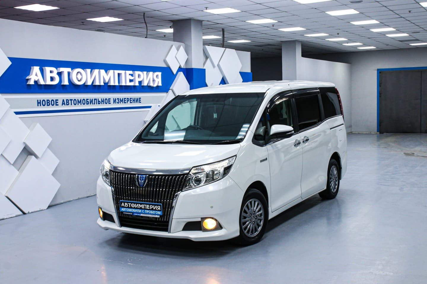 Toyota Esquire 0