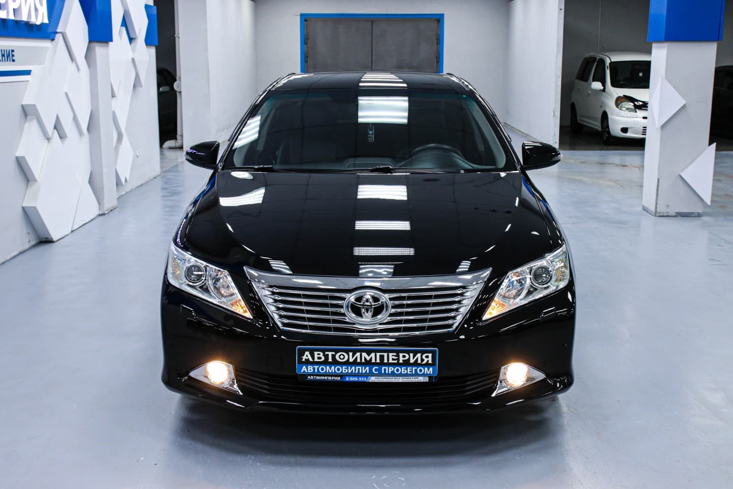 Toyota Camry 4