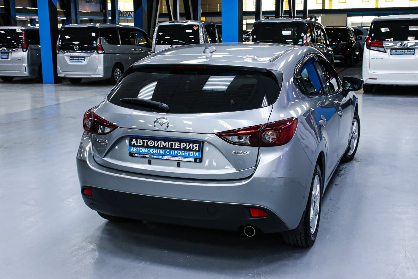 Mazda Axela 4