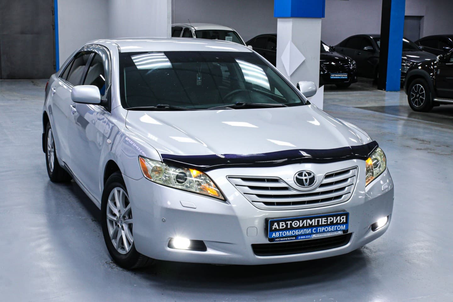 Toyota Camry 4
