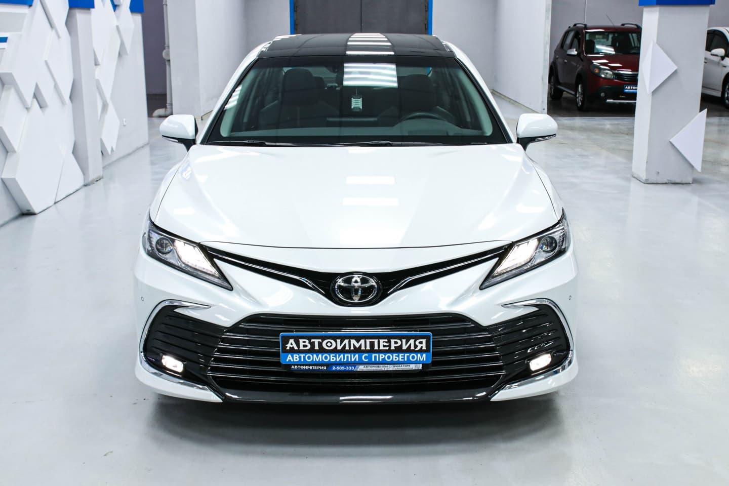 Toyota Camry 4