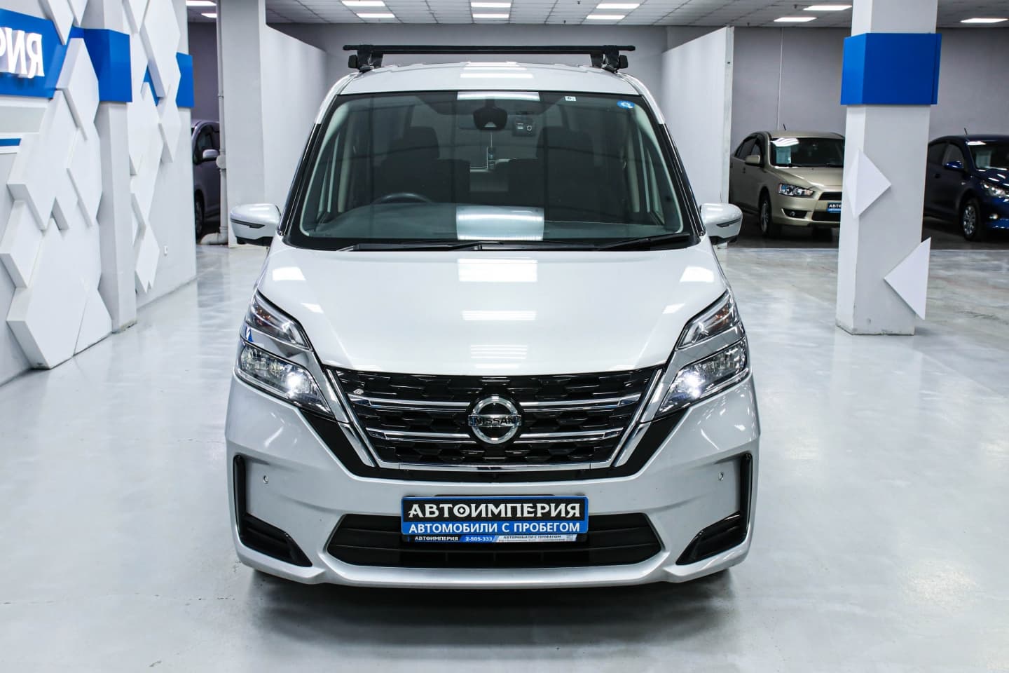 Nissan Serena 4