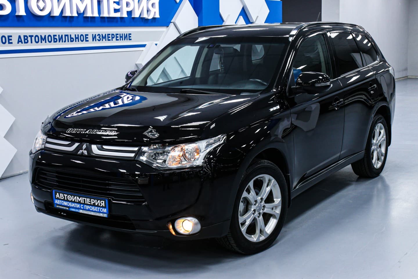 Mitsubishi Outlander 4