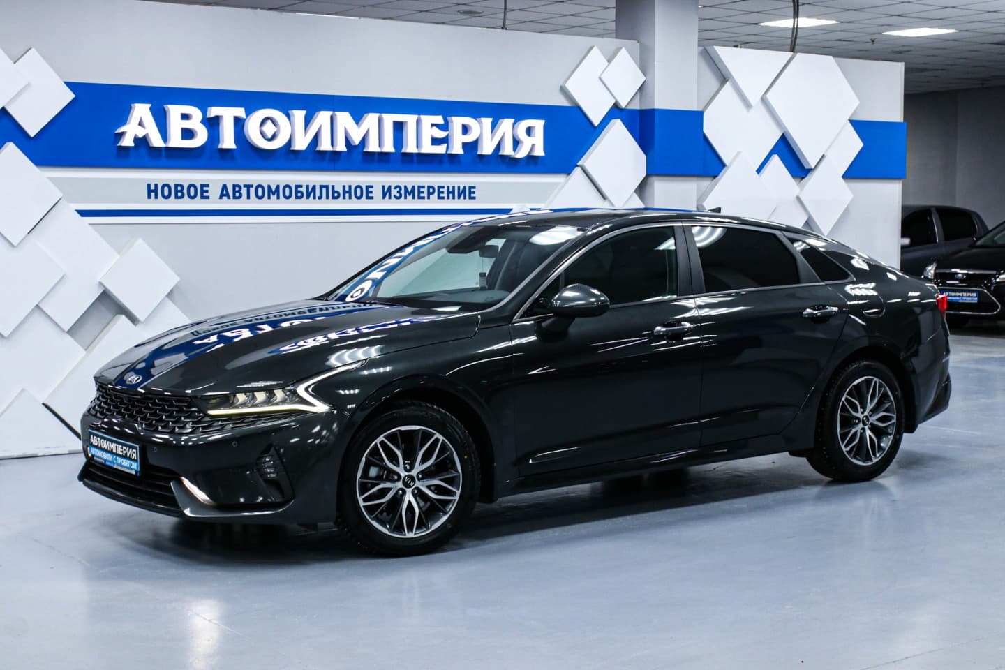 Kia K5 1