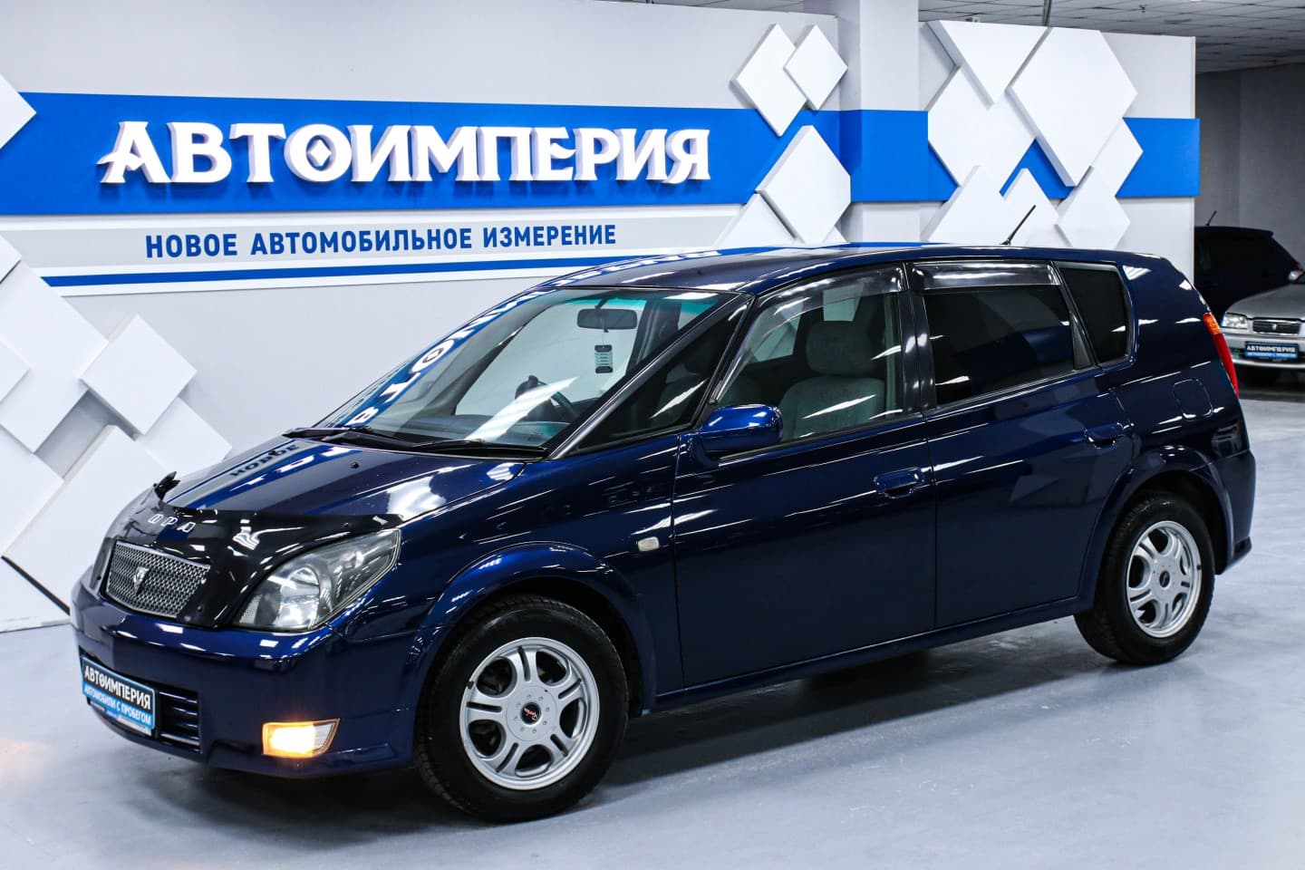 Toyota Opa 1