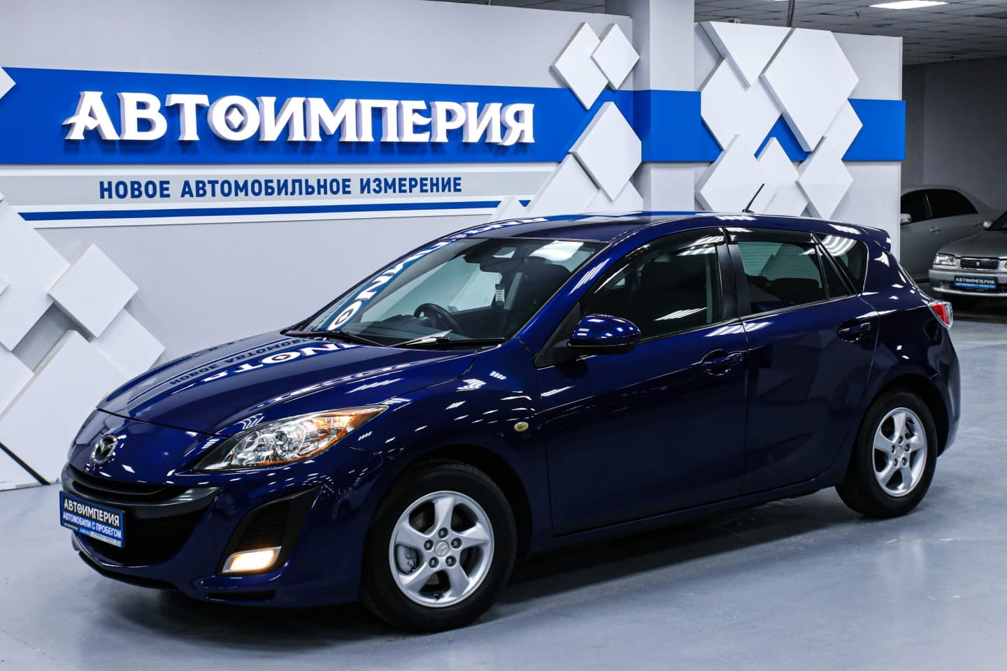 Mazda Axela 1