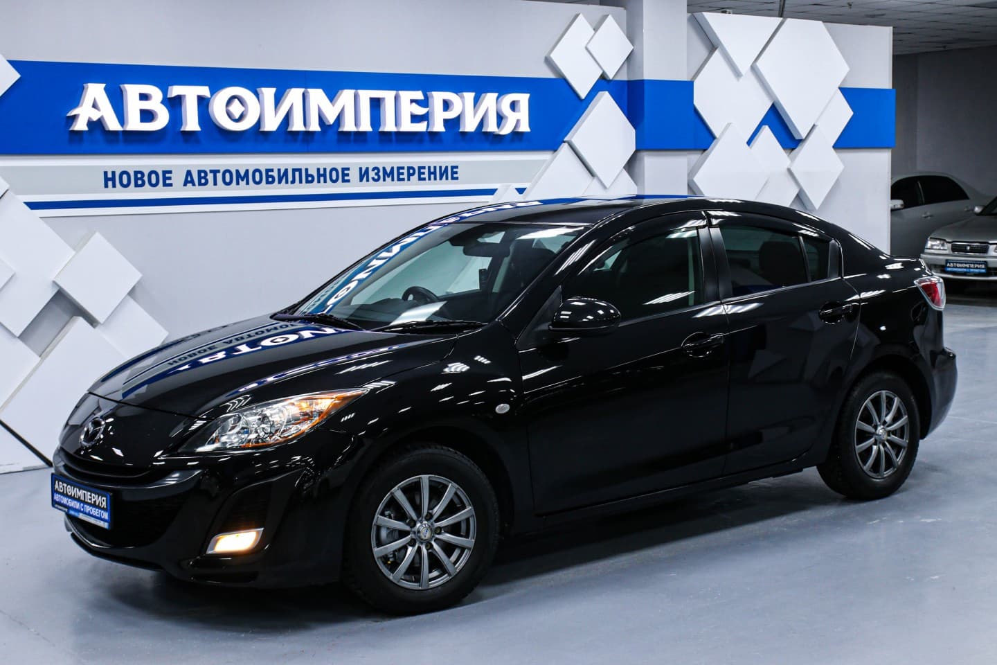 Mazda Axela 1
