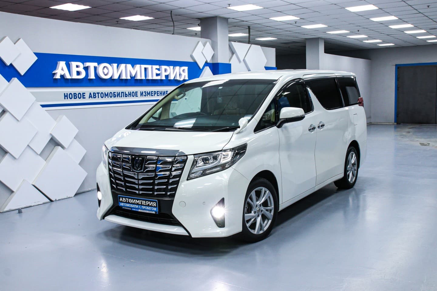 Toyota Alphard 0
